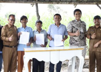 20 Petani Food Estate kembali menanda tangani Perjanjian Kerja Sama Dengan PT Parna Raya