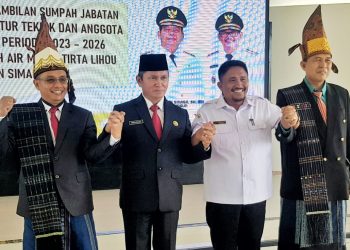 Anthoni Damanik dan Ferry Afandy Hamonangan Purba Resmi Dilantik Sebagai Dirum dan Dirtek PDAM Tirtalihou