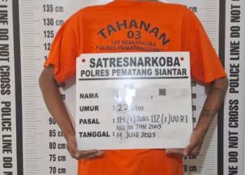 Pengedar Sabu Warga Jalan Surya Berhasil Diamankan Sat Narkoba Polres Pematangsiantar Pengedar Sabu Warga Jalan Surya Berhasil Diamankan Sat Narkoba Polres Pematangsiantar